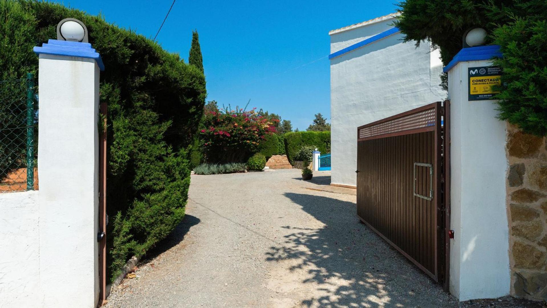 Can Anadi Sant Jordi de ses Salines Luaran gambar